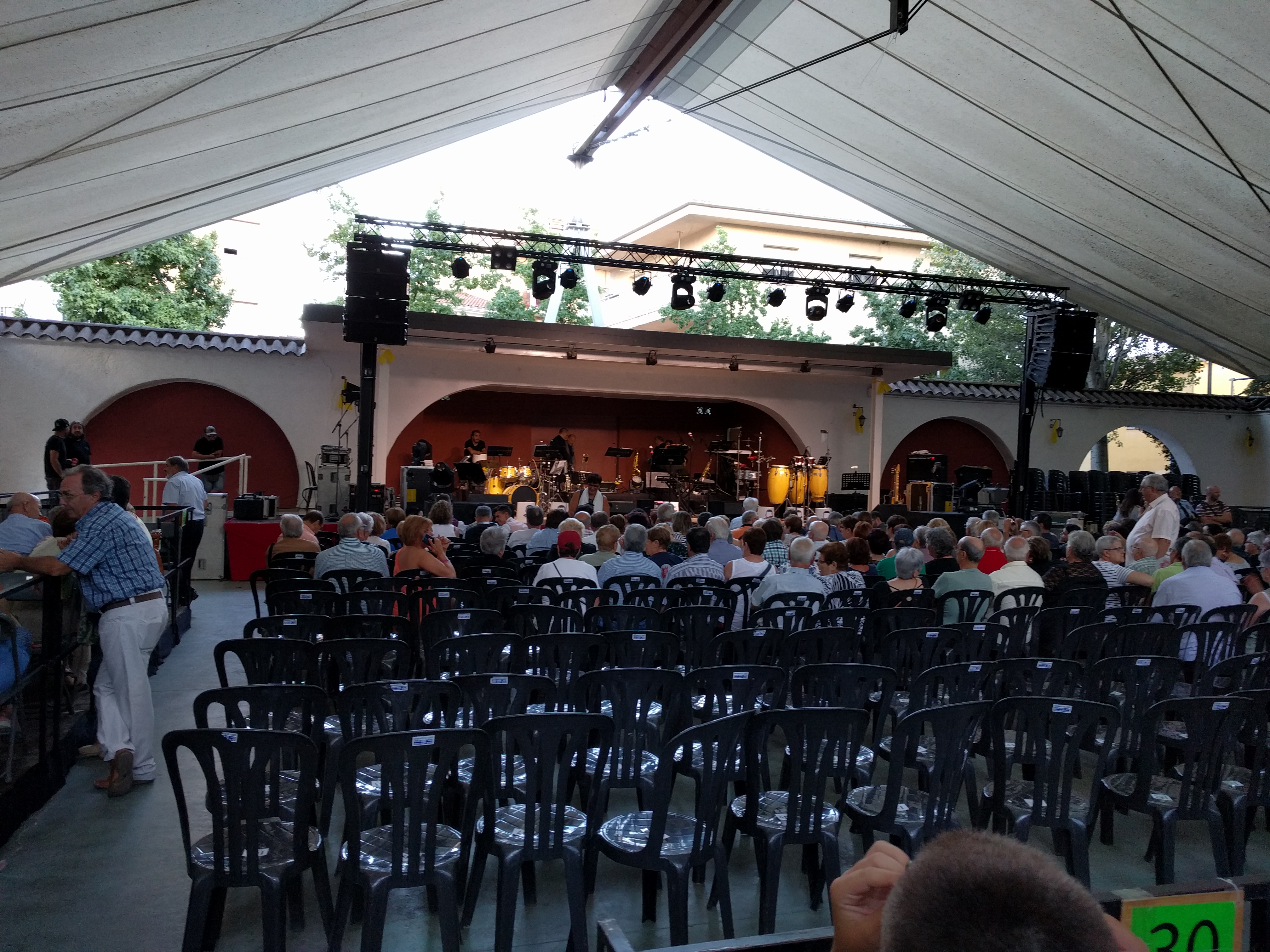Així estava la Pista Jardí 45 minuts abans de començar el concert